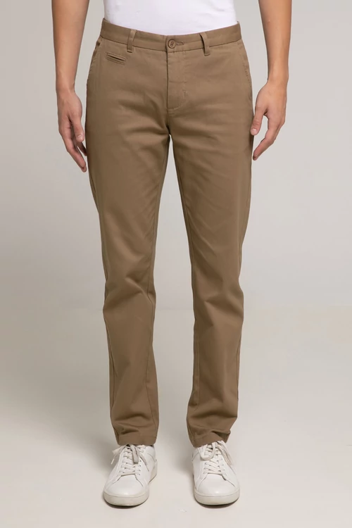 C. WILBUR ALOWA (Slim-fit)