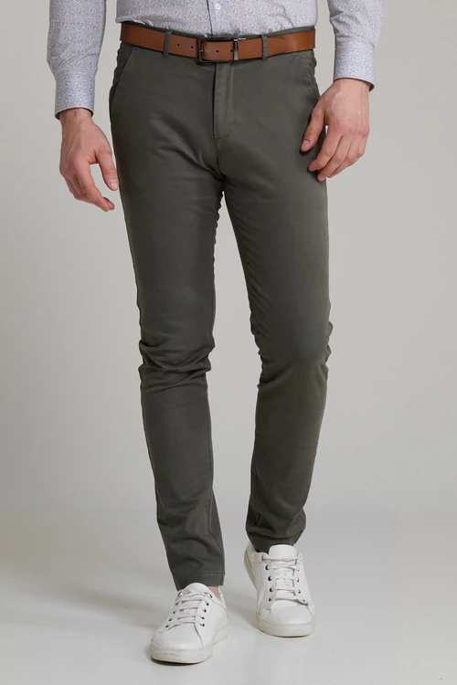 férfi slim fit chino nadrád khaky színben